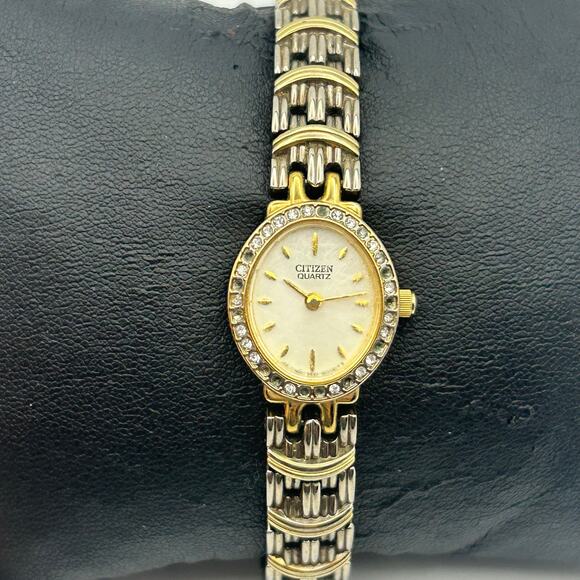 Citizen Accessories - Vintage Citizen Two Tone Stainless Steel Crystal Bezel Watch Working New Battery